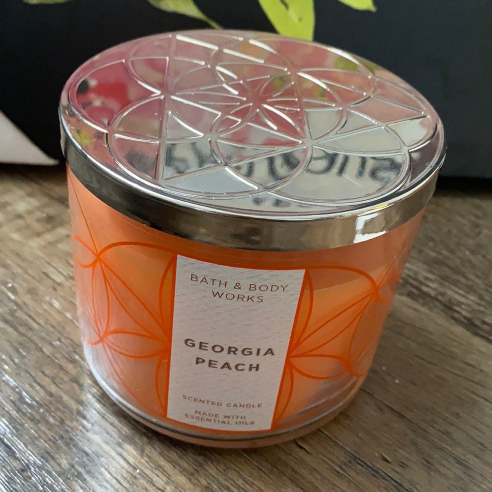 Bath & Body Works Scented Candle